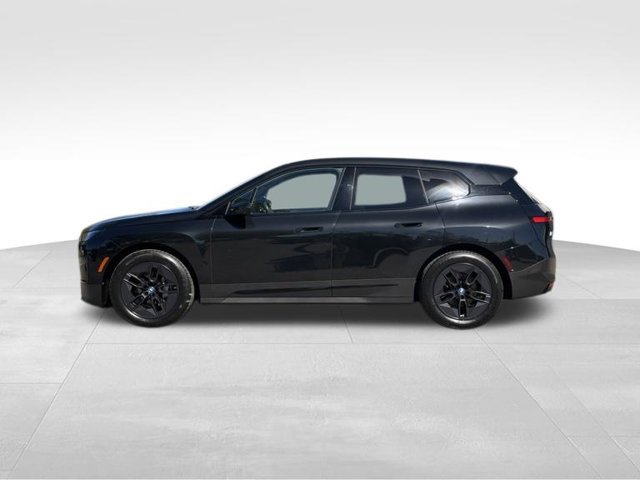 Certified 2024 BMW iX xDrive50 w/ Premium Package AWD/4WD image 2