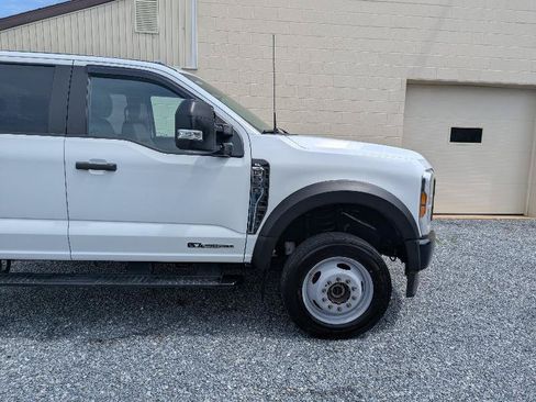 Used 2024 Ford F550 4x4 Crew Cab Super Duty image 9