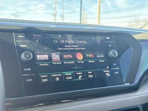 Used 2024 Volkswagen Taos SEL image 16