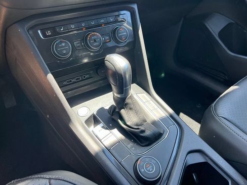 Used 2019 Volkswagen Tiguan SE w/ 3rd Row Seat Package AWD/4WD image 34