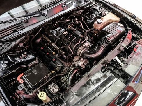 Used 2018 Dodge Challenger R/T w/ Blacktop Package image 34