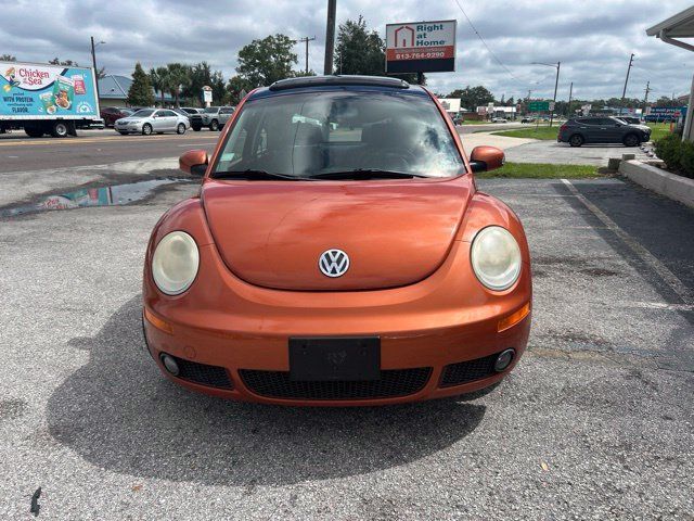 Used 2010 Volkswagen Beetle Coupe FWD image 2