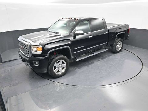 Used 2015 GMC Sierra 2500 Denali image 28