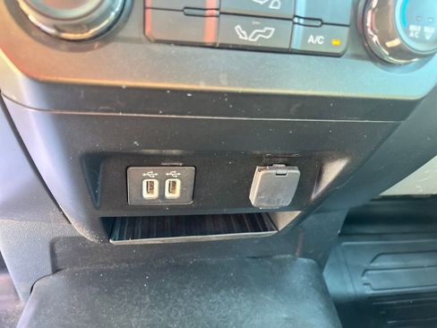 Used 2020 Ford F150 XLT image 24