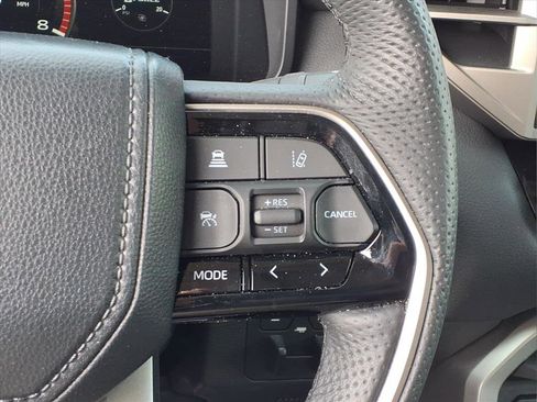 Used 2024 Toyota Tundra Limited AWD/4WD image 30