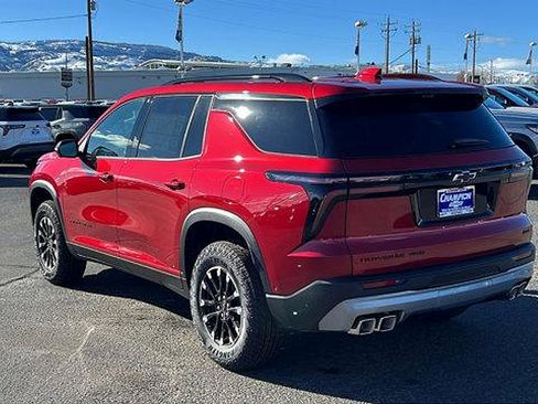 New 2026 Chevrolet Traverse Z71 w/ Enhanced Driving Package image 7