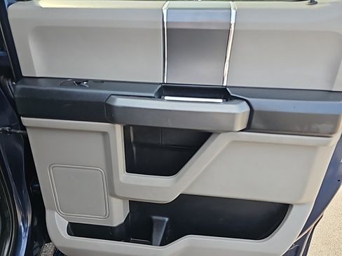 Used 2018 Ford F150 XLT w/ Equipment Group 302A Luxury AWD/4WD image 17