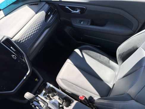 Used 2026 Subaru Forester Touring AWD/4WD image 11