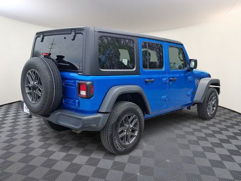 Used 2024 Jeep Wrangler Unlimited Sport AWD/4WD image 6