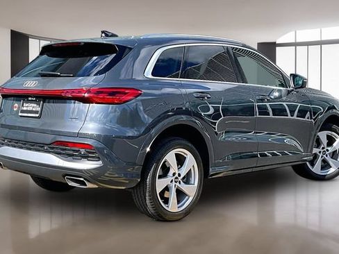 Used 2025 Audi Q5 Premium AWD/4WD image 5