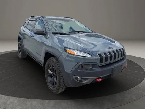 Used 2015 Jeep Cherokee Trailhawk w/ Trailer Tow Group AWD/4WD image 1