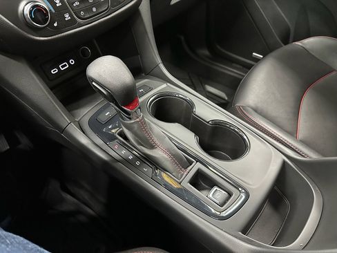 Used 2022 Chevrolet Equinox RS w/ RS Leather Package image 29