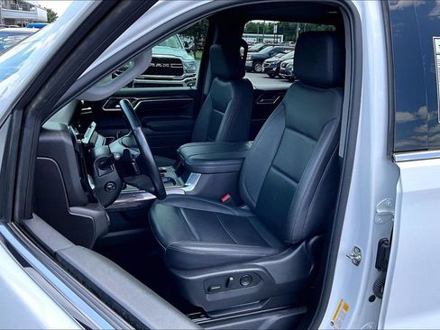 Used 2025 Chevrolet Silverado 1500 LTZ w/ Z71 Off-Road Package AWD/4WD image 24