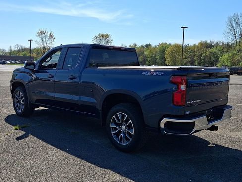 Used 2023 Chevrolet Silverado 1500 LT AWD/4WD image 8