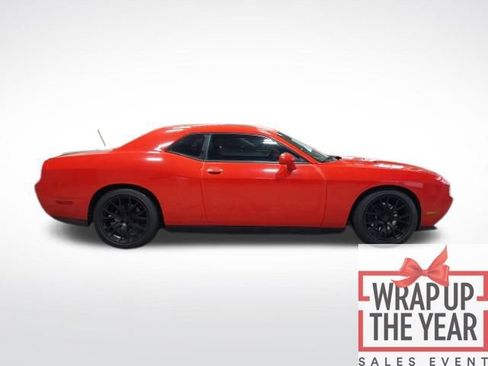 Used 2014 Dodge Challenger R/T w/ Blacktop Package image 26