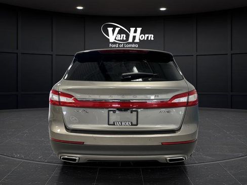 Used 2016 Lincoln MKX Reserve w/ Climate Package image 12