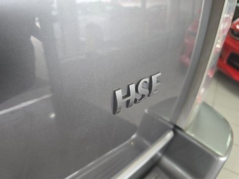 Used 2007 Land Rover Range Rover HSE image 23