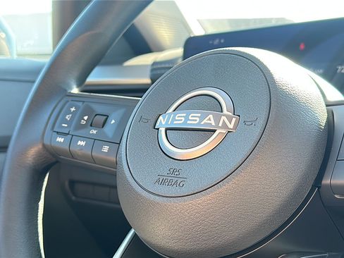 New 2026 Nissan Kicks SV w/ Charging Package image 20