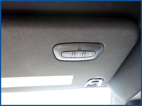 Used 2022 RAM 1500 Limited w/ Body Color Bumper Group AWD/4WD image 3