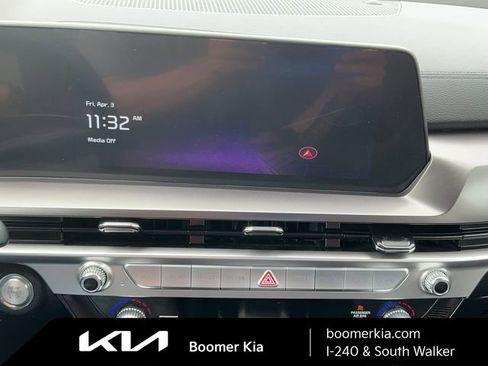 Certified 2025 Kia Telluride S image 24