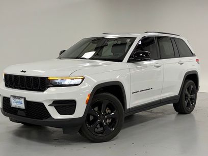 Used 2023 Jeep Grand Cherokee Altitude