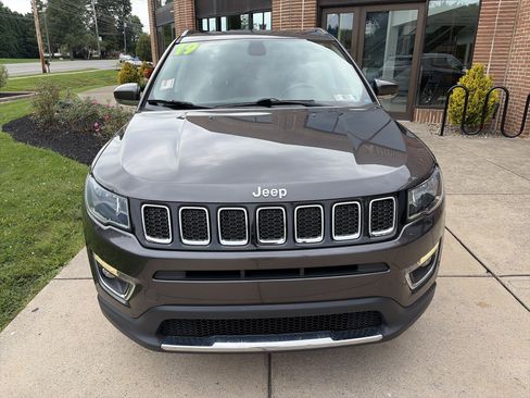 Used 2019 Jeep Compass Limited AWD/4WD image 9