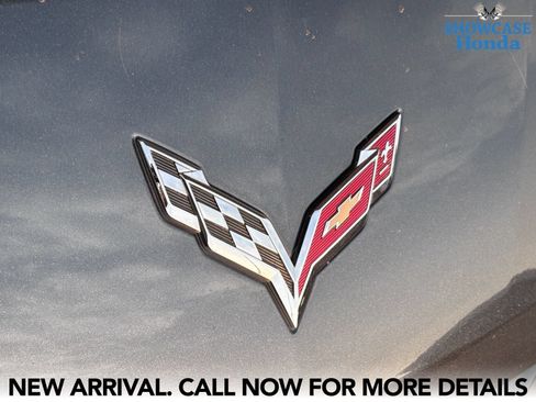Used 2019 Chevrolet Corvette Stingray Coupe w/ 1LT RWD image 9