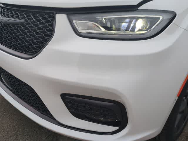 New 2026 Chrysler Pacifica Select FWD image 11