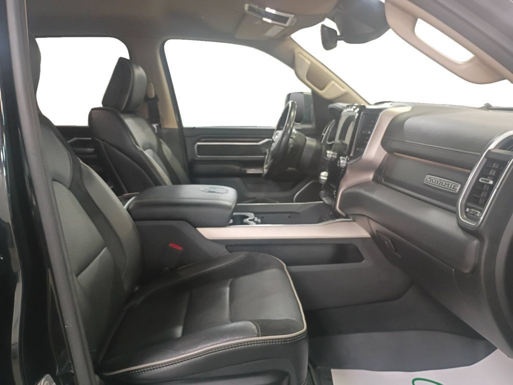 Used 2021 RAM 1500 Laramie w/ Off Road Group AWD/4WD image 17