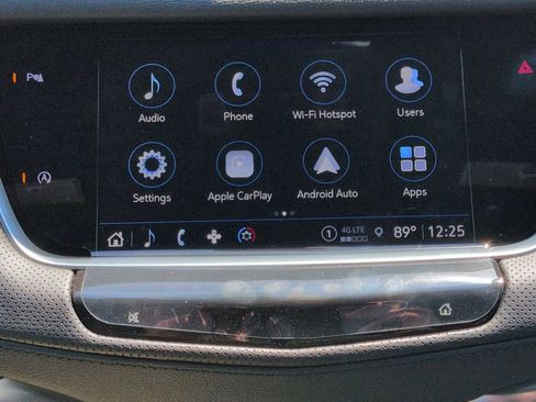 New 2025 Cadillac XT5 Luxury image 18