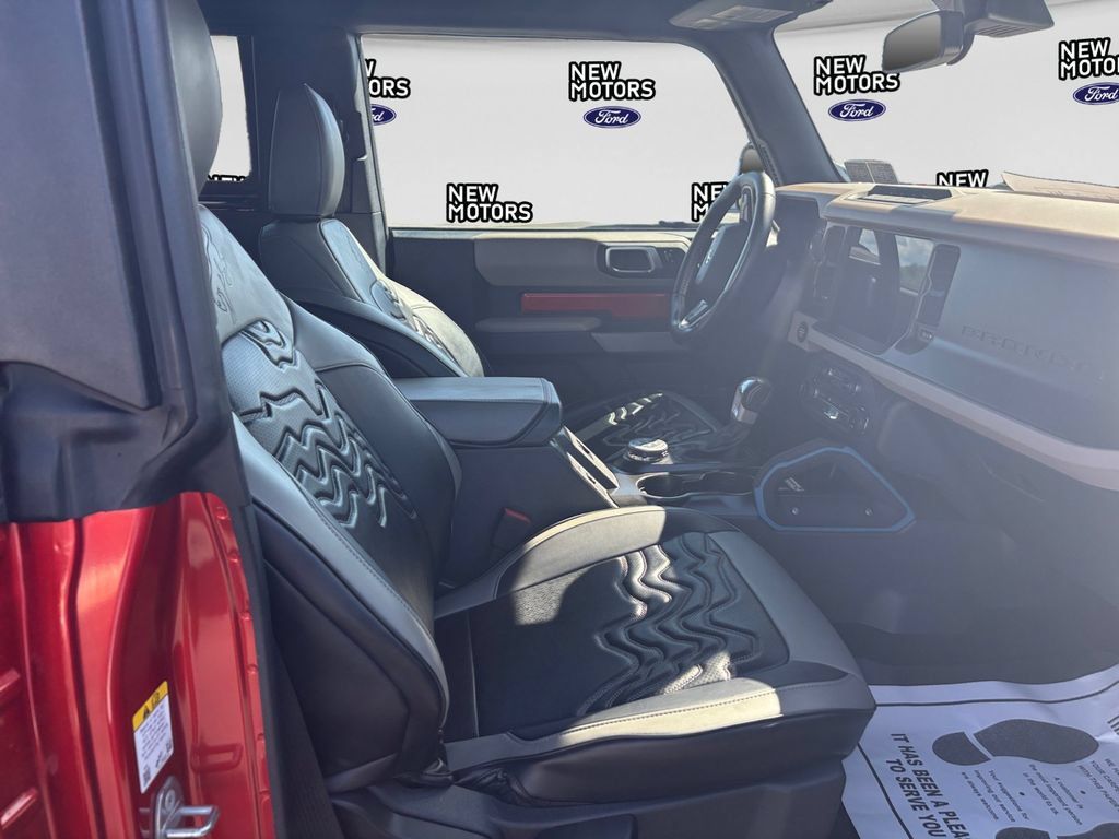 Used 2022 Ford Bronco Wildtrak AWD/4WD image 15