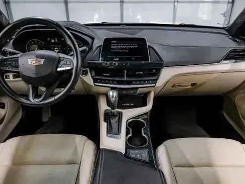 Used 2024 Cadillac CT4 Luxury w/ Sun And Sound Package image 20