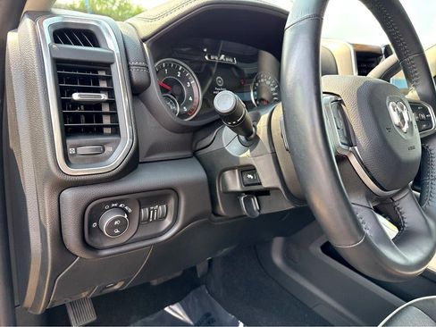 Used 2024 RAM 2500 Laramie AWD/4WD image 5