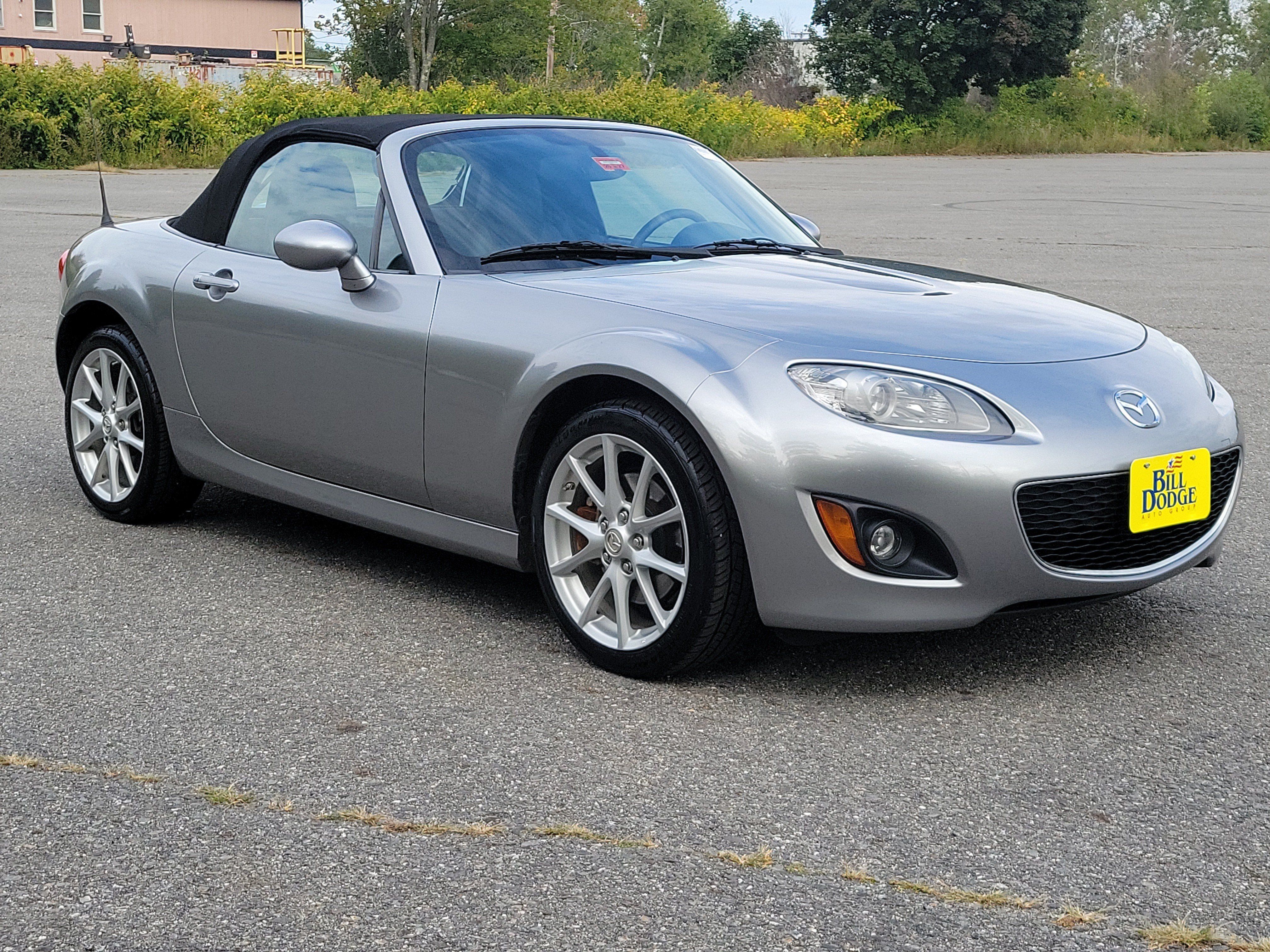 Used 2011 MAZDA MX-5 Miata Grand Touring w/ Premium Pkg RWD image 3
