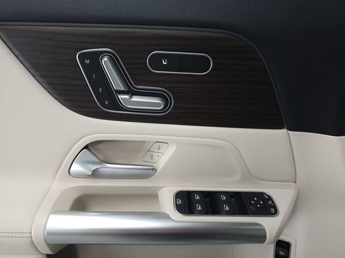 Certified 2026 Mercedes-Benz GLA 250 4MATIC image 6