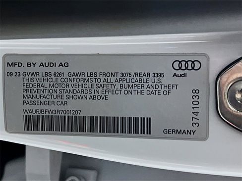 Used 2024 Audi e-tron GT Premium Plus image 31