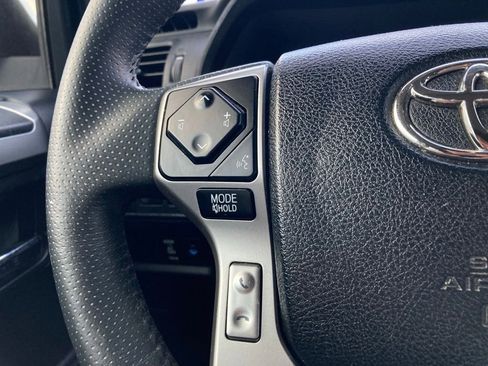 Used 2022 Toyota 4Runner SR5 RWD image 11