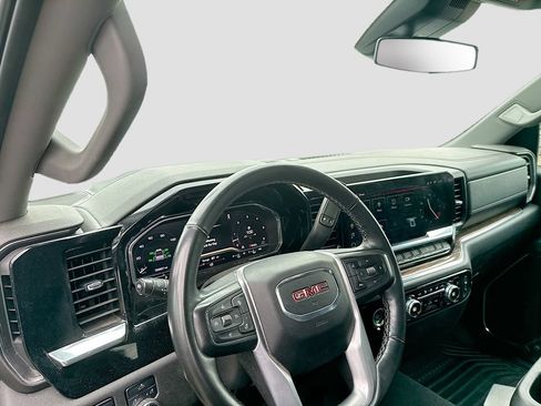 Used 2024 GMC Sierra 1500 Elevation RWD image 10