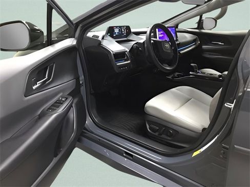 Certified 2024 Toyota Prius XLE image 11