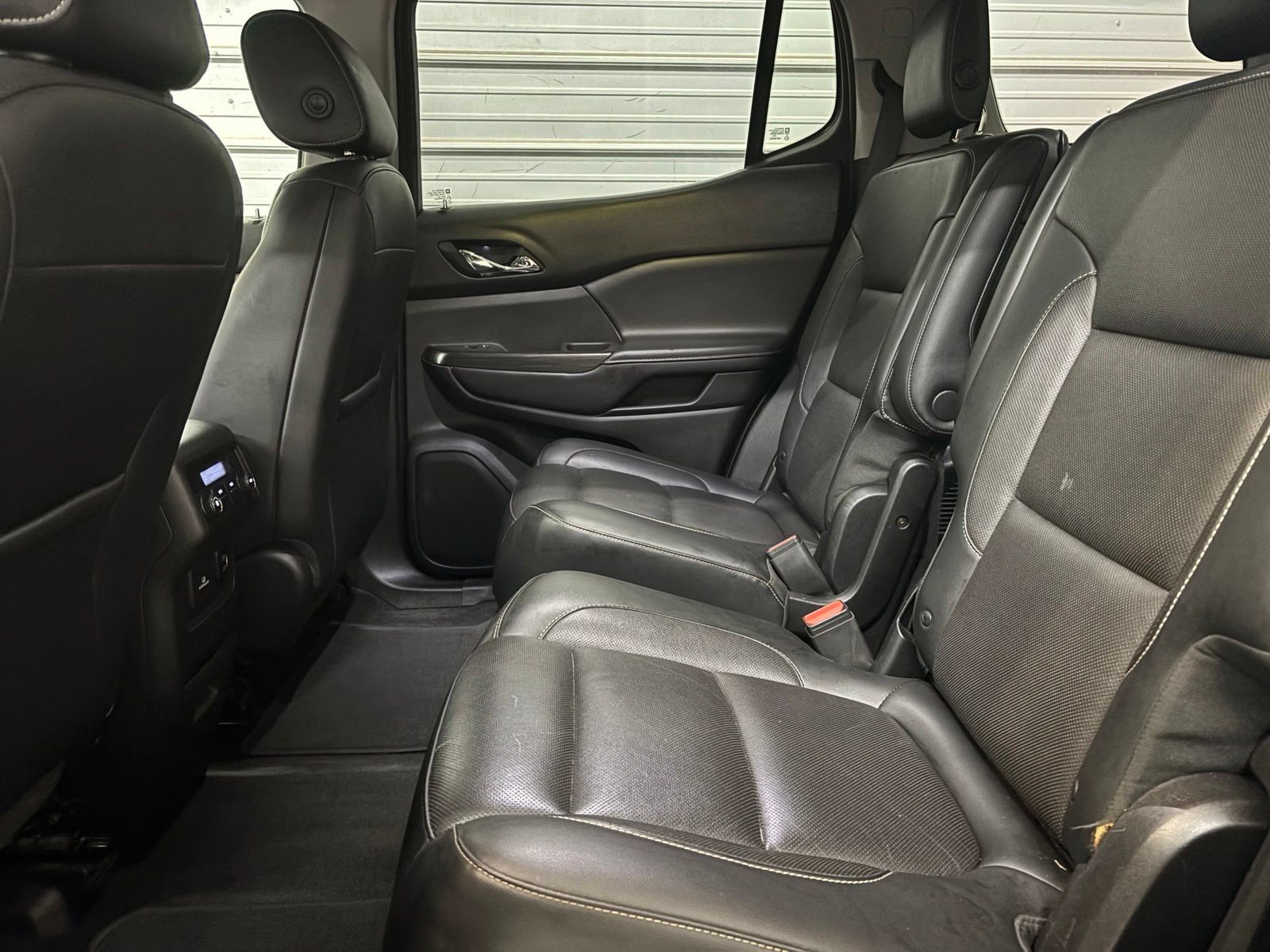 Used 2018 GMC Acadia SLT AWD/4WD image 22