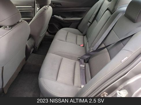 Used 2023 Nissan Altima 2.5 SV FWD image 16