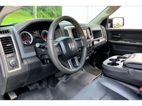 Used 2015 RAM 1500 Express AWD/4WD image 12