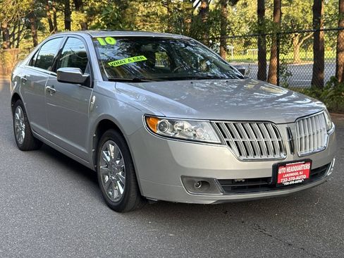 Used 2010 Lincoln MKZ FWD image 3
