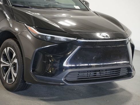 Used 2024 Toyota bZ4X XLE image 4