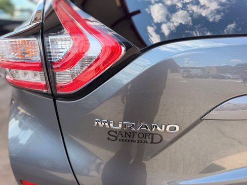 Used 2017 Nissan Murano SL w/ SL Technology Package FWD image 18