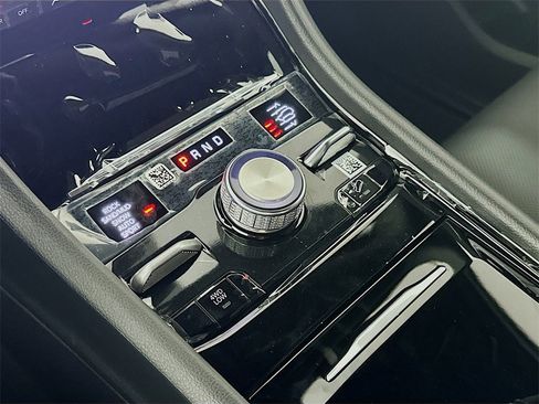 New 2025 Jeep Grand Cherokee L Overland image 12