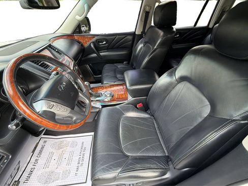 Used 2015 INFINITI QX80 4WD w/ Deluxe Technology Package image 9