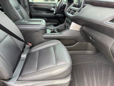 Used 2024 Chevrolet Tahoe LT w/ Luxury Package image 12