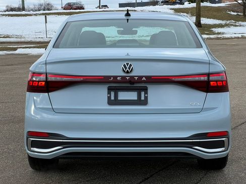 Used 2025 Volkswagen Jetta SEL image 44