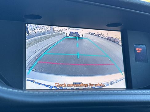 Used 2013 Lexus ES 300h image 25